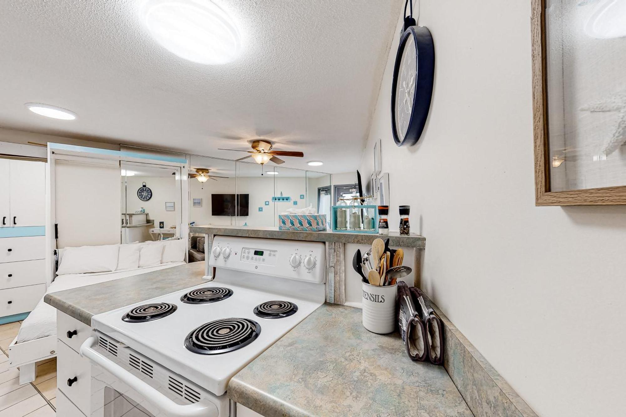 The Commodore Panama City Beach Chambre photo